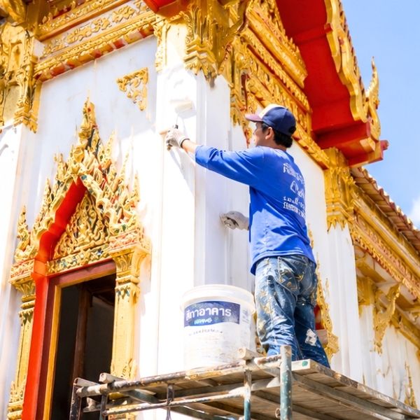 งานทาสีโบสถ์สีทอง
