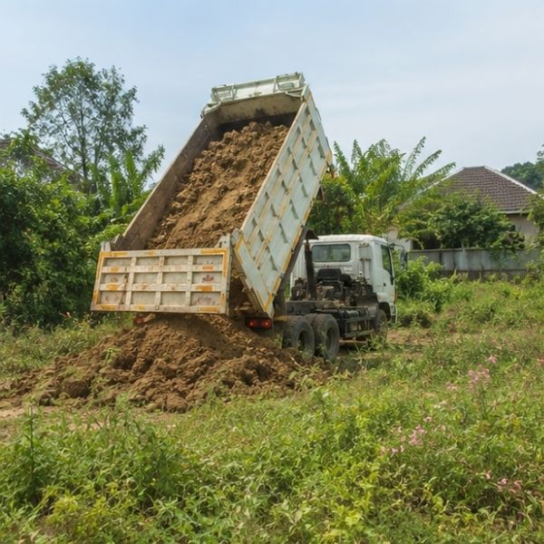 ผลงานบดอัดดิน โดย EarthMove