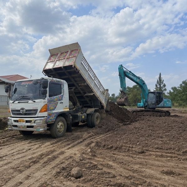 ผลงานงานเครื่องจักร โดย EarthMove