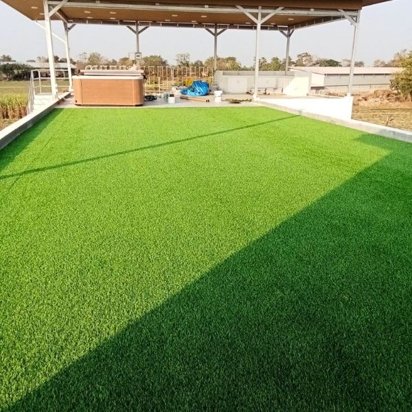 ผลงานหญ้าเทียมสนามกอล์ฟ GreenTurf รับติดตั้งหญ้าเทียม