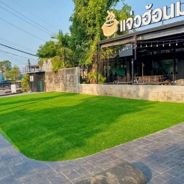 ผลงานหญ้าเทียมสนามกอล์ฟ GreenTurf รับติดตั้งหญ้าเทียม