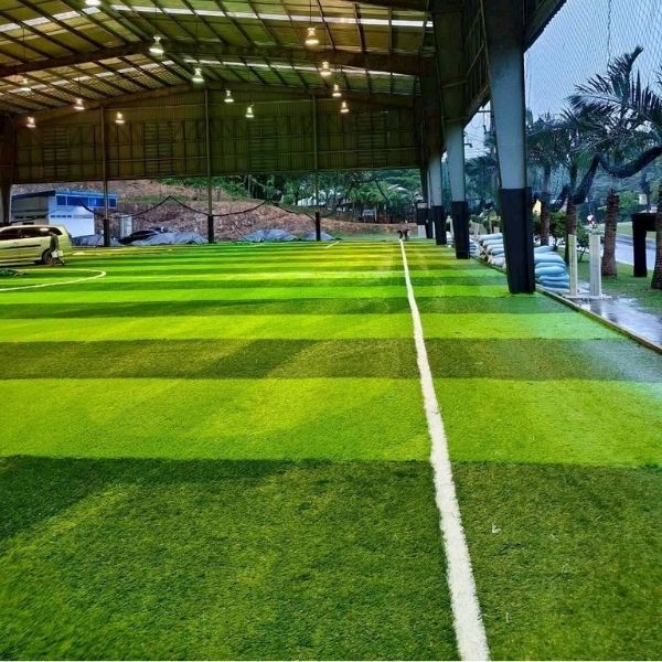 ผลงานหญ้าเทียมสนามกอล์ฟ GreenTurf รับติดตั้งหญ้าเทียม