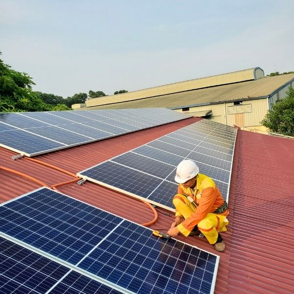 โซลาร์เซลล์อาคารสำนักงาน SolarWorks #25