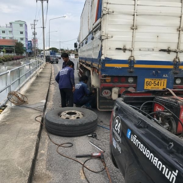 ปะยางรถบัส-รถตู้ TireRescue #18
