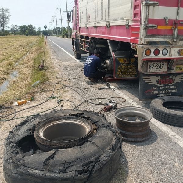 บริการฉุกเฉิน 24 ชั่วโมง TireRescue #34
