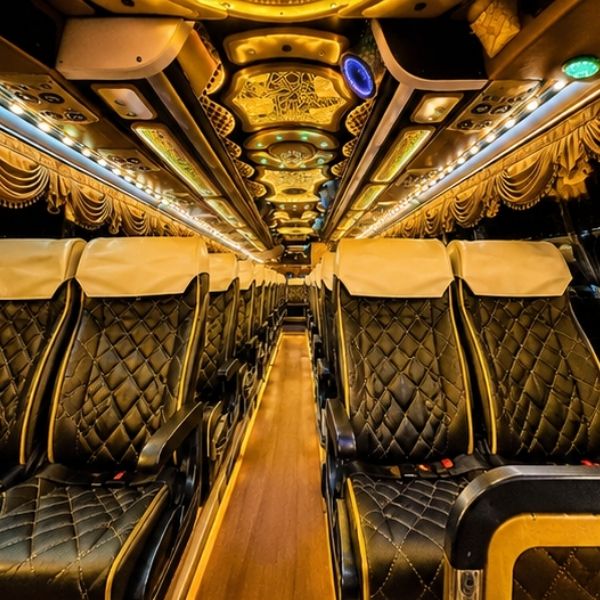รถบัส VIP เบาะกว้างนั่งสบาย VIPBusTour